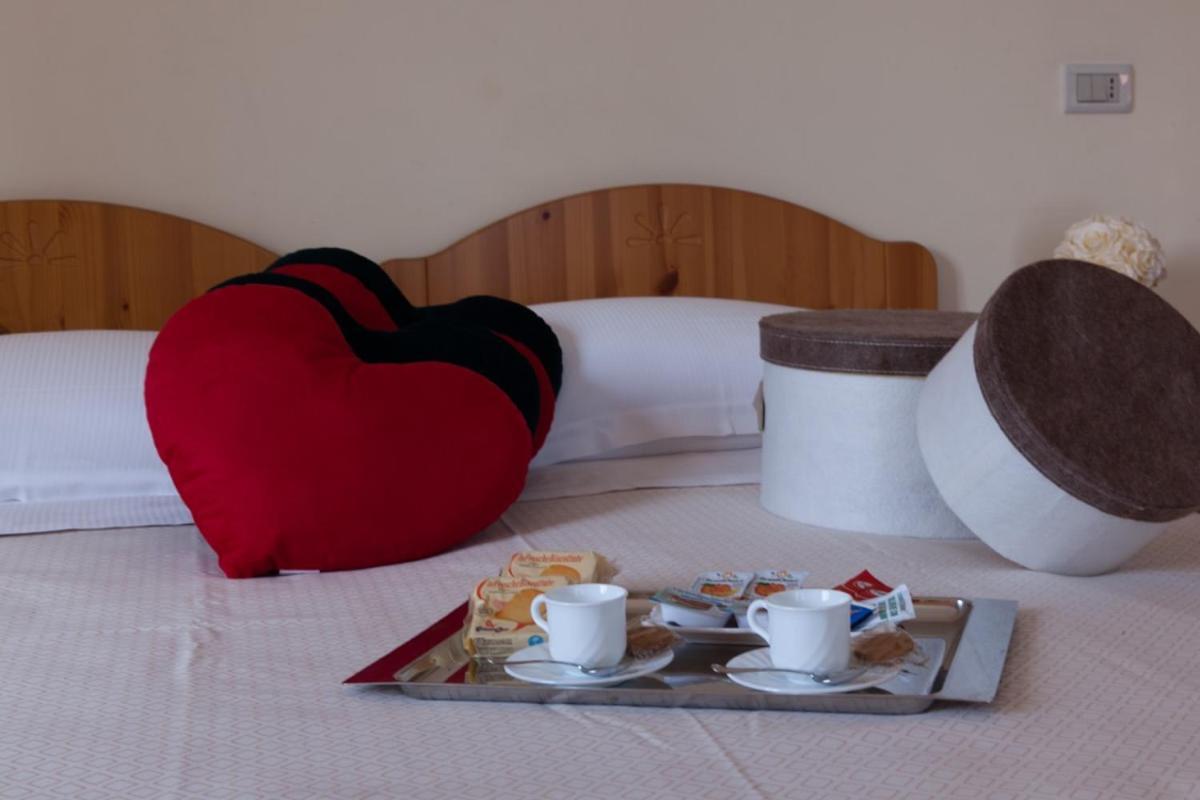 Hotel Ristorante San Giovanni 法勒纳 外观 照片