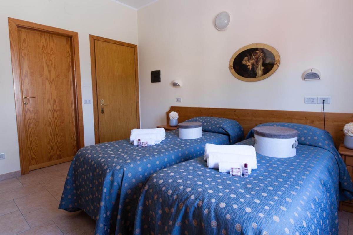 Hotel Ristorante San Giovanni 法勒纳 外观 照片